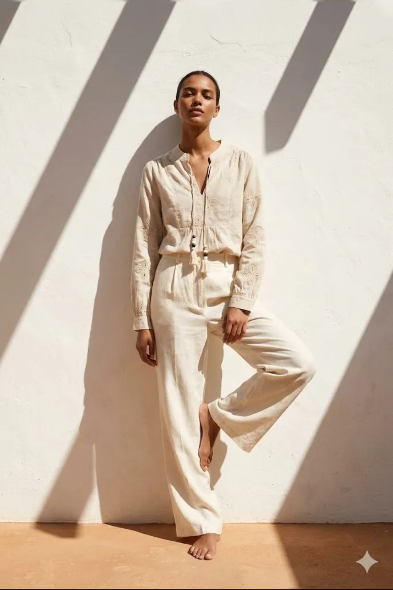 Chemise Femme Bohème Brodée Écrue Manches Longues Col Tunisien