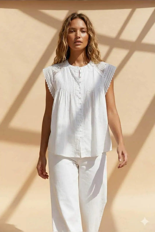 Chemise Femme Blanche Sans Manches Plissée Dentelle Crochet
