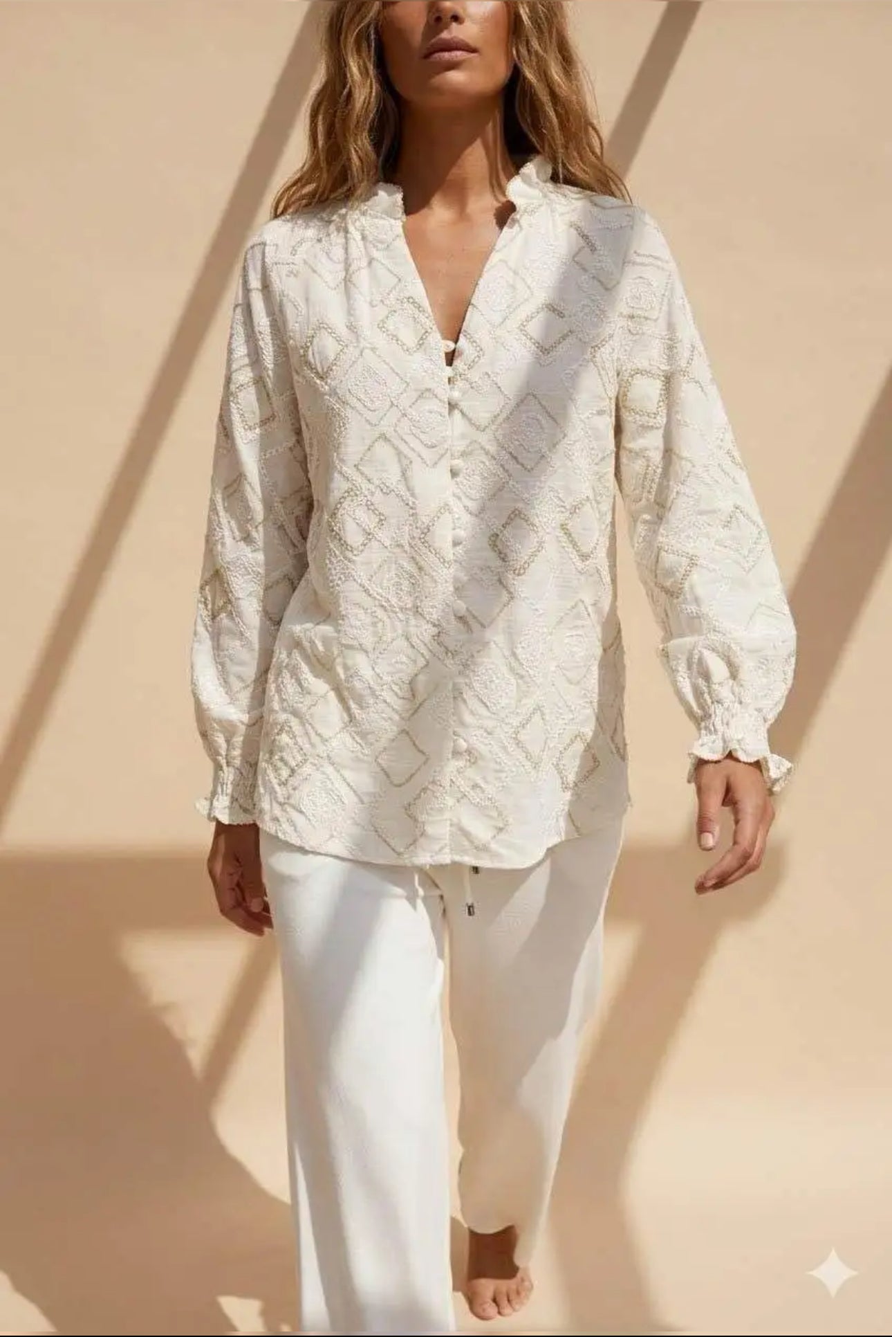 Chemise Femme Écrue Brodée Motifs Géométriques Manches Longues