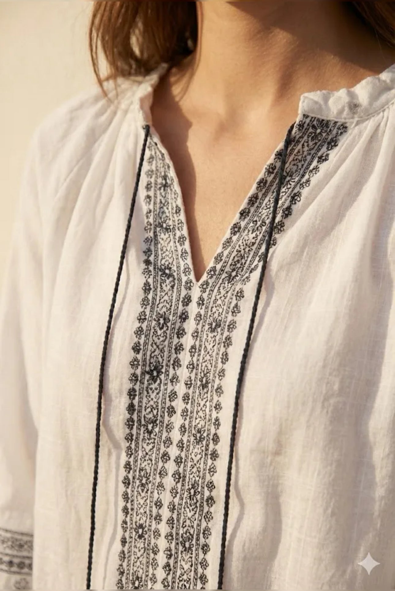 Chemise Femme Bohème Écrue Brodée Motifs Ethniques Manches Longues